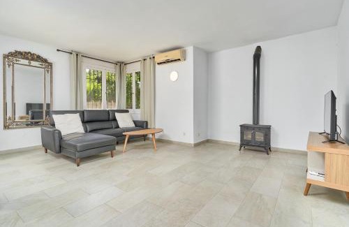 Nerja City Centre Villa | Rodriguez Acosta 22