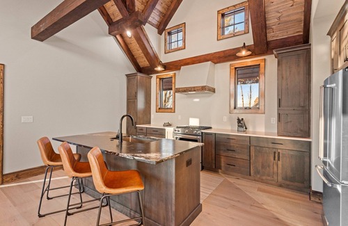 Elk Park Cabin | Roll out the Barrel at Eagles Nest - Winery, Views