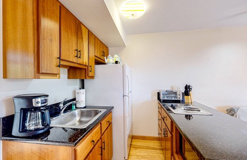 Wesser Cabin | Rolling Ridge Riverview Cabin in Bryson City with private balcony