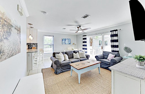Seagrove Beach House | Rolling Tide Villas