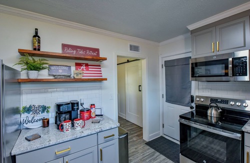 Tuscaloosa House | Rolling Tides | Tuscaloosa Vacation Rental-1.3 Miles to Bryant-Denny Stadium!