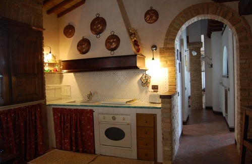 San Gimignano Apartment | Romantic and Bright Flat in Front of Town's Cathedral