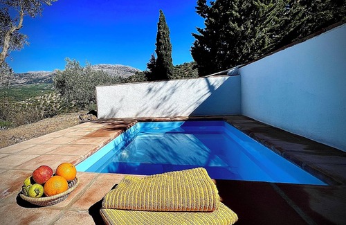 Riogordo Apartment | Romantic apartment, finca near Malaga