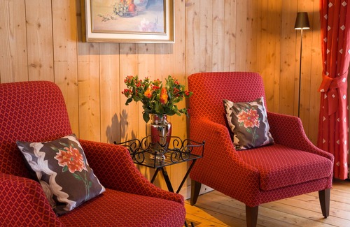 Hinterzarten Ski Chalet | Romantic Art Nouveau chalet (incl. Black Forest Card)