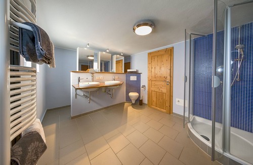 Hinterzarten Ski Chalet | Romantic Art Nouveau chalet (incl. Black Forest Card)