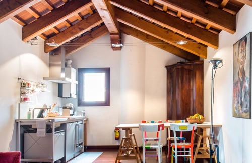 Cannaregio Apartment | Romantic Attic with Superb View of Madonna del Orto Gothic Church