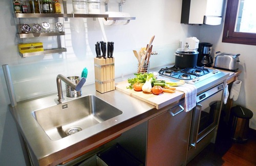 Cannaregio Apartment | Romantic Attic with Superb View of Madonna del Orto Gothic Church