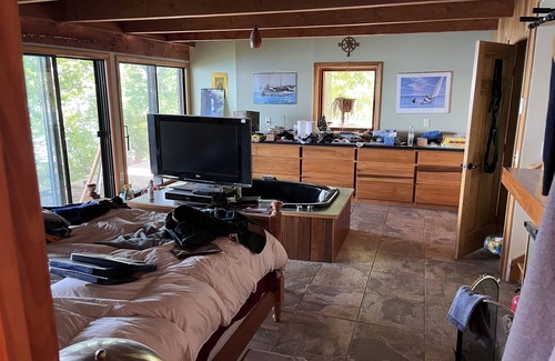 Canandaigua Cottage | Romantic Canandaigua Lake getaway.