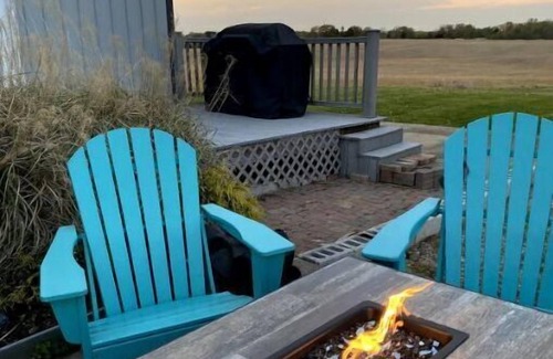 Portland House | Romantic, Cozy, Country Cottage in Portland TN