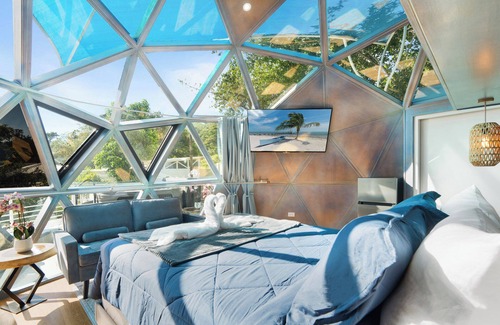 Potrero Hotel | Romantic Escape, Private Hot Tub, Gameroom, Near Beach, Exotic Birds, A/C