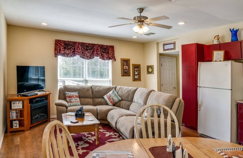 Helotes House | Romantic Getaway Cottage with Hot Tub and Resort Amenities