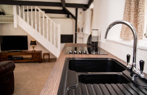 Kilmington Cottage | Romantic getaway with stunning views, close to the Jurassic Coast