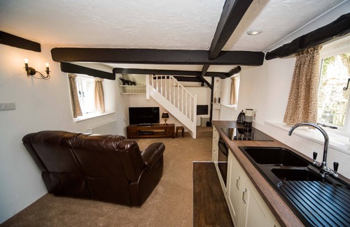 Kilmington Cottage | Romantic getaway with stunning views, close to the Jurassic Coast