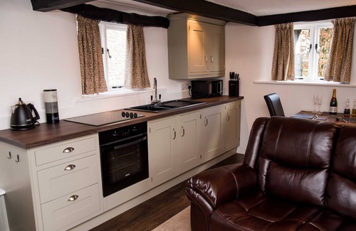 Kilmington Cottage | Romantic getaway with stunning views, close to the Jurassic Coast