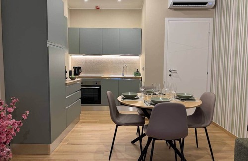 Lingotto Apartment | Romantic Jacuzzi Suite - SuiteHeart Turin - Inalpi Centre