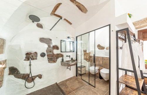 Castelsardo Apartment | ROMANTIC LOFT WITH JACUZZI IN THE CASTLE