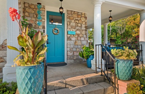 Cooper-Young Historic District House | Romantic LUXE Mermaid House in Cooper Young