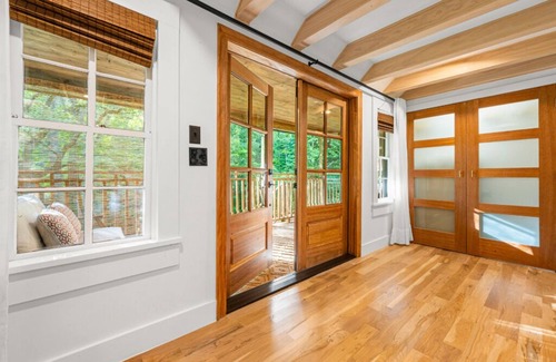 Weaverville Cabin | Romantic Retreat: Creek I Nature