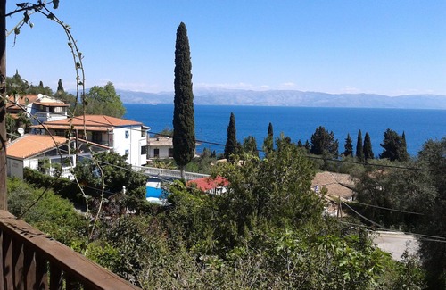 Dafnata Apartment | Romantic sea view Studio for two