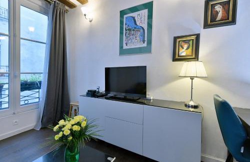 Bonne-Nouvelle Apartment | Romantic studio in center of Paris