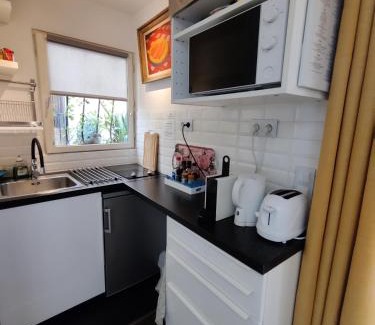 Montmartre Apartment | Romantic Tiny House inside Montmartre