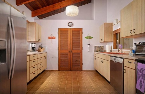 Kona Paradise Apartment | Romantic Tropical Retreat, 150 yds from the Ocean!