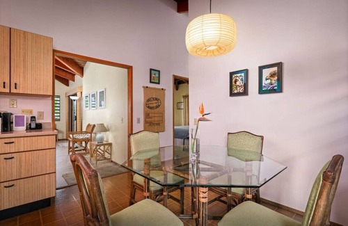 Kona Paradise Apartment | Romantic Tropical Retreat, 150 yds from the Ocean!