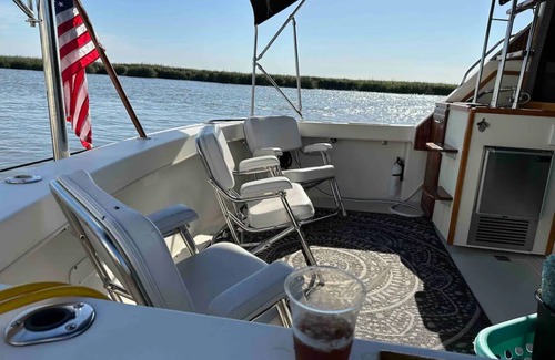 Tybee Island Boat Rental | Romantic Tybee Getaway! Sunset and Dolphin Views!