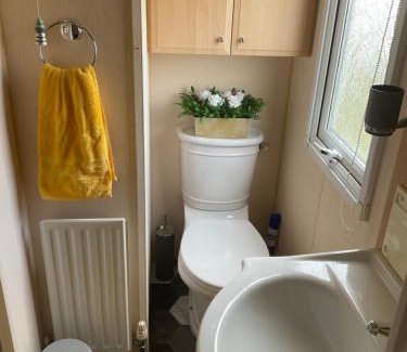 Lydd-on-Sea Apartment | Romney Sands holiday home