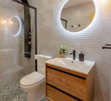 La Merced Apartment | Rooftop apartment & private jacuzzi in the center by REMS