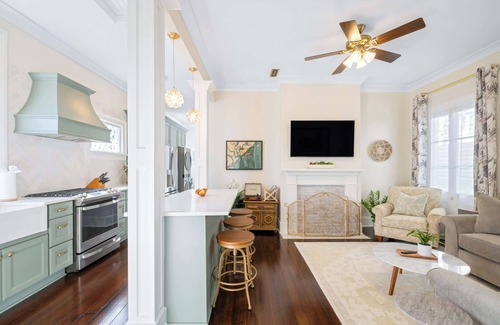 Cannonborough Elliotborough House | Rooftop & Hot Tub + Parking - 3 Blocks to King!
