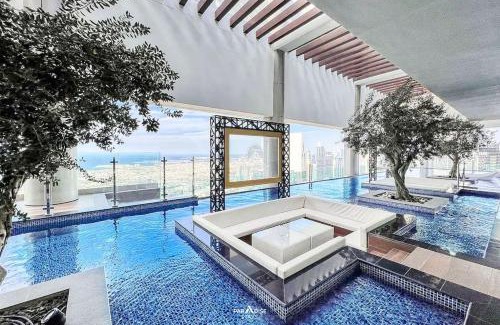 Trade Centre Area Apartment | Rooftop Infinity Pool, Burj Khalifa Views