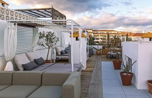 Sitio de Calahonda Apartment | Rooftop oasis at Ocean Point Calahonda - just few steps away from the beach, restaurants & shops