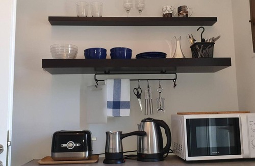 Papagou-Holargos Apartment | Rooftop Studio Apt - Metro Cholargos - 5 Min Walk