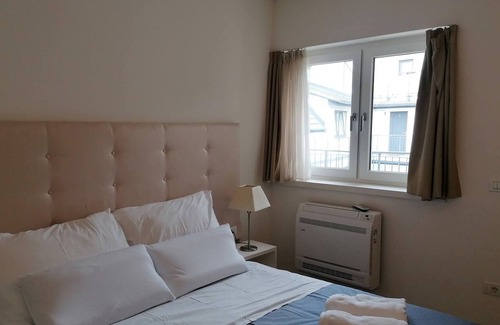 Belso-Ferencvaros Apartment | Rooftop Suite Budapest 3