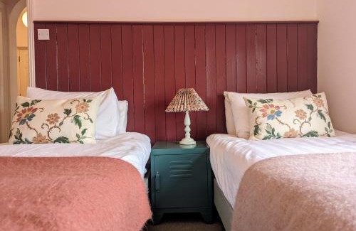 Overstrand Apartment | Rooftops Elegant Coastal Flat Overstrand - Crabpot Cottages Sheringham