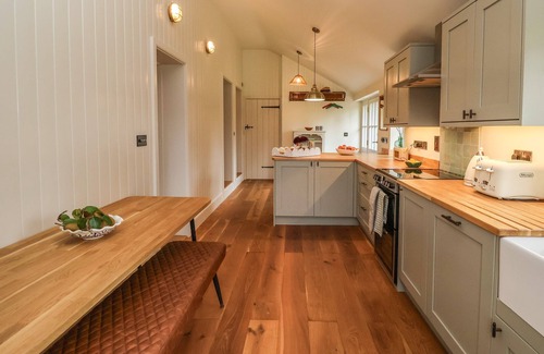 Saxmundham Cottage | ROOKERY COTTAGE, family friendly, with open fire in Saxmundham