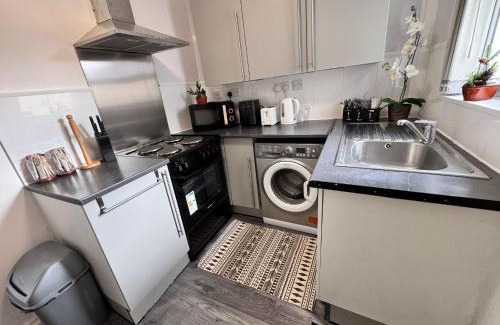 Liverpool House | Room 2 Shared House 10 min from Center