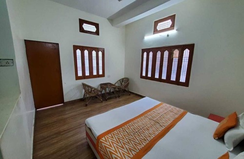 Varanasi Cabin | Room 3 - Near to River & Golden temple. Close to all visiting places is nearby
