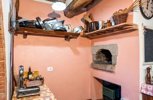 Torniella Apartment | Room 'Del Chiodo - Giacinto' with Shared Terrace, Garden and Wi-Fi