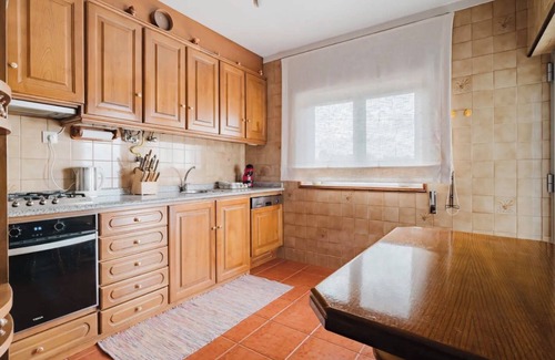 Apulia Apartment | Room 'Duplo Com Wc Privada' with Shared Garden and Wi-Fi