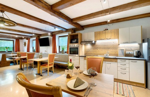 Valle Aurina Apartment | Room 'Ederhof 8' with Mountain View, Shared Terrace and Wi-Fi
