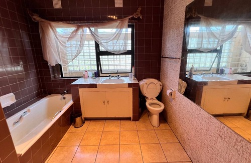Greater Johannesburg Metropolitan Area House | Room-honeyhills Excellence Resorts C