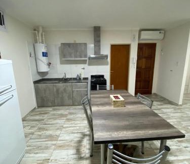 San Rafael Apartment | Room II