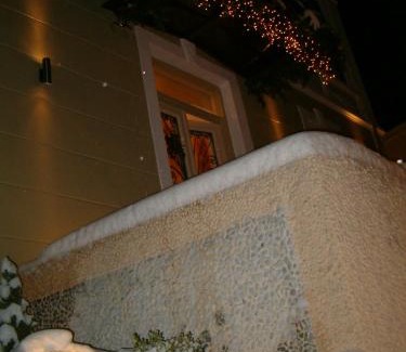 Kastoria House | Room in a neoclassical house - ladybug