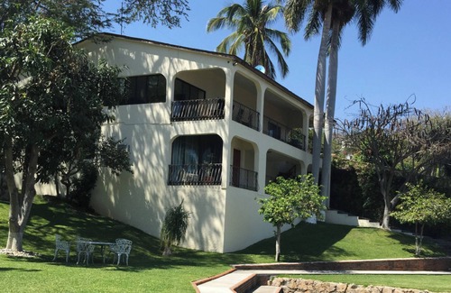 Tequesquitengo House | Room in House - Dream House on Lake Tequesquitengo
