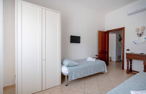 Municipio 5 Bed & Breakfast | Room 'King - Deluxe' with Shared Terrace, Wi-Fi and Air Conditioning