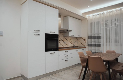 Savona Villa | Room 'La Gemella 1' with Private Terrace and Wi-Fi