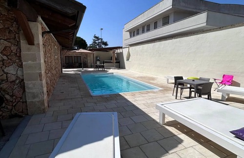 Ruffano Apartment | Room 'La Pietra Village - Girasole' with Shared Terrace, Wi-Fi and Air Conditioning