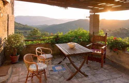 Montelovesco House | Room "La Valle House"